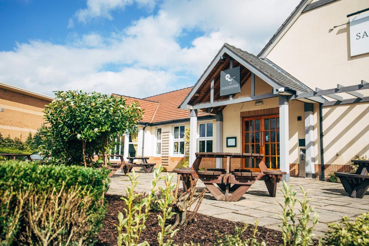 Ibis Coleraine Riverside Bagian luar foto