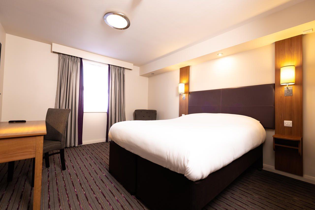 Ibis Coleraine Riverside Bagian luar foto