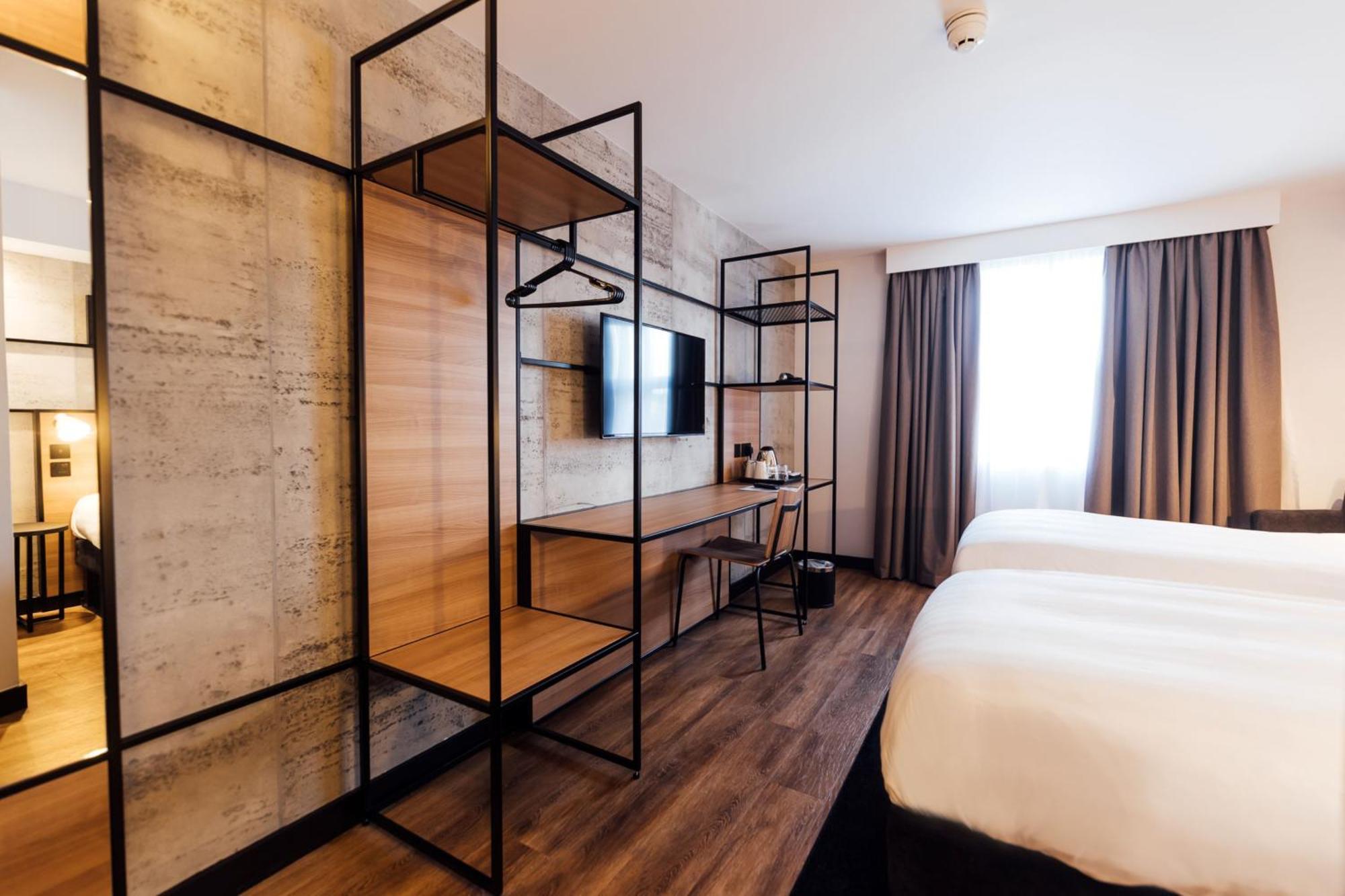 Ibis Coleraine Riverside Bagian luar foto
