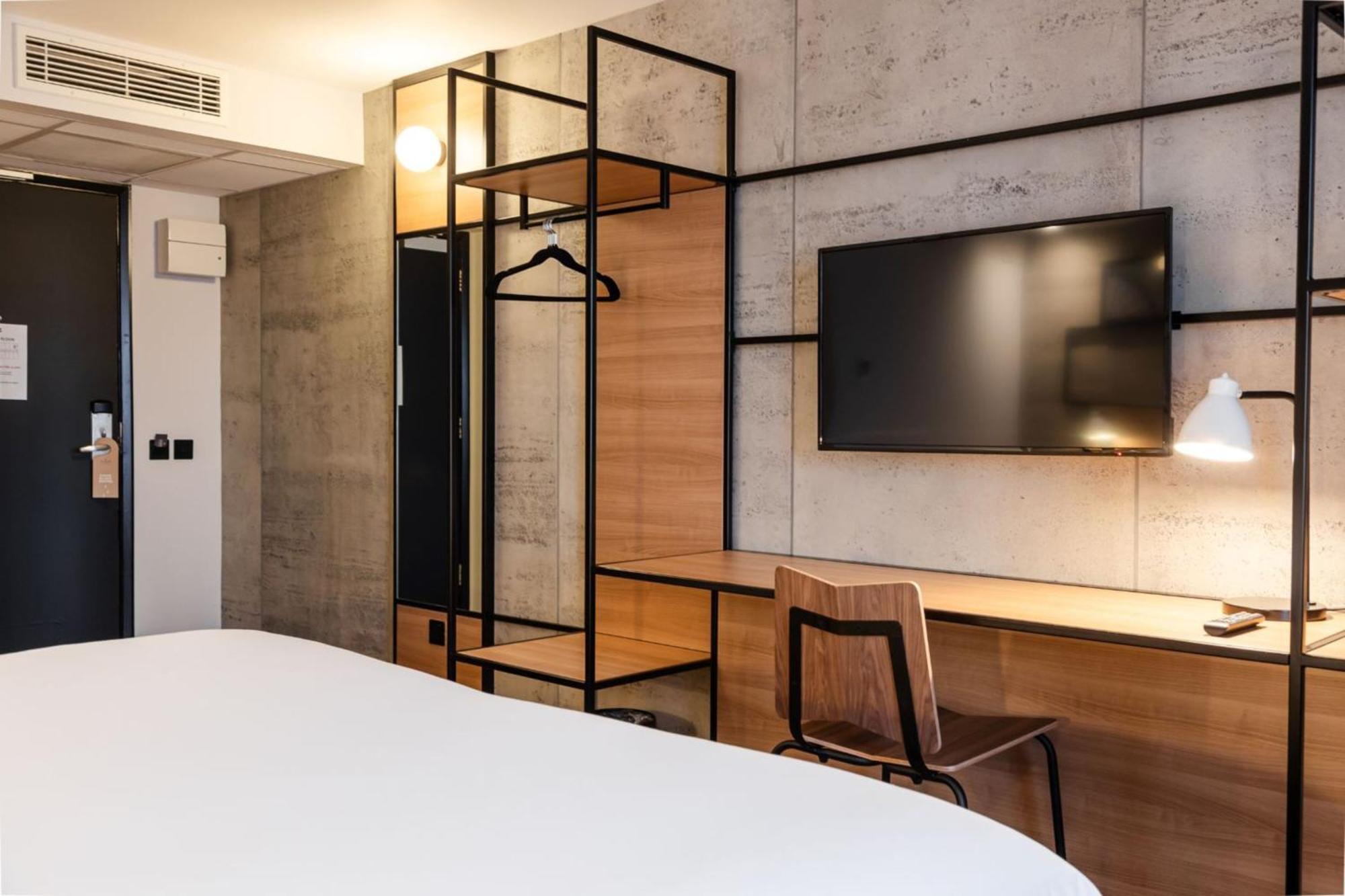 Ibis Coleraine Riverside Bagian luar foto
