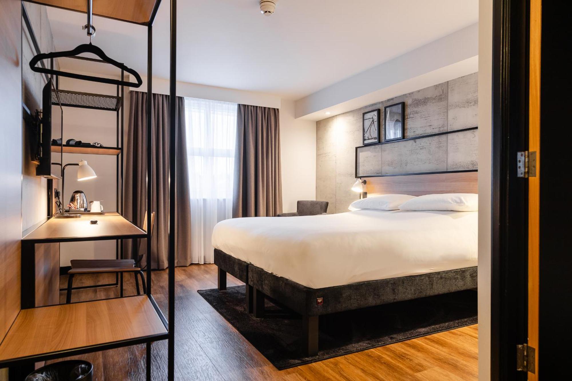 Ibis Coleraine Riverside Bagian luar foto